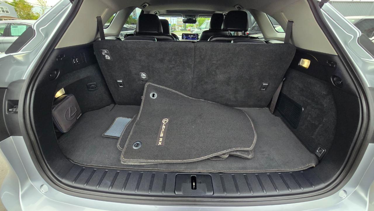 Lexus RX 450hL Base 2022
