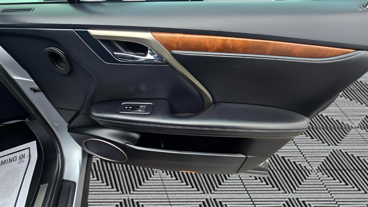 Lexus RX 450hL Luxury 4D SUV AWD 2022