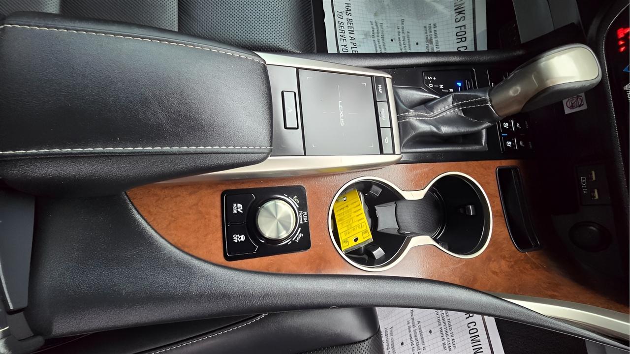 Lexus RX 450hL Luxury 4D SUV AWD 2022