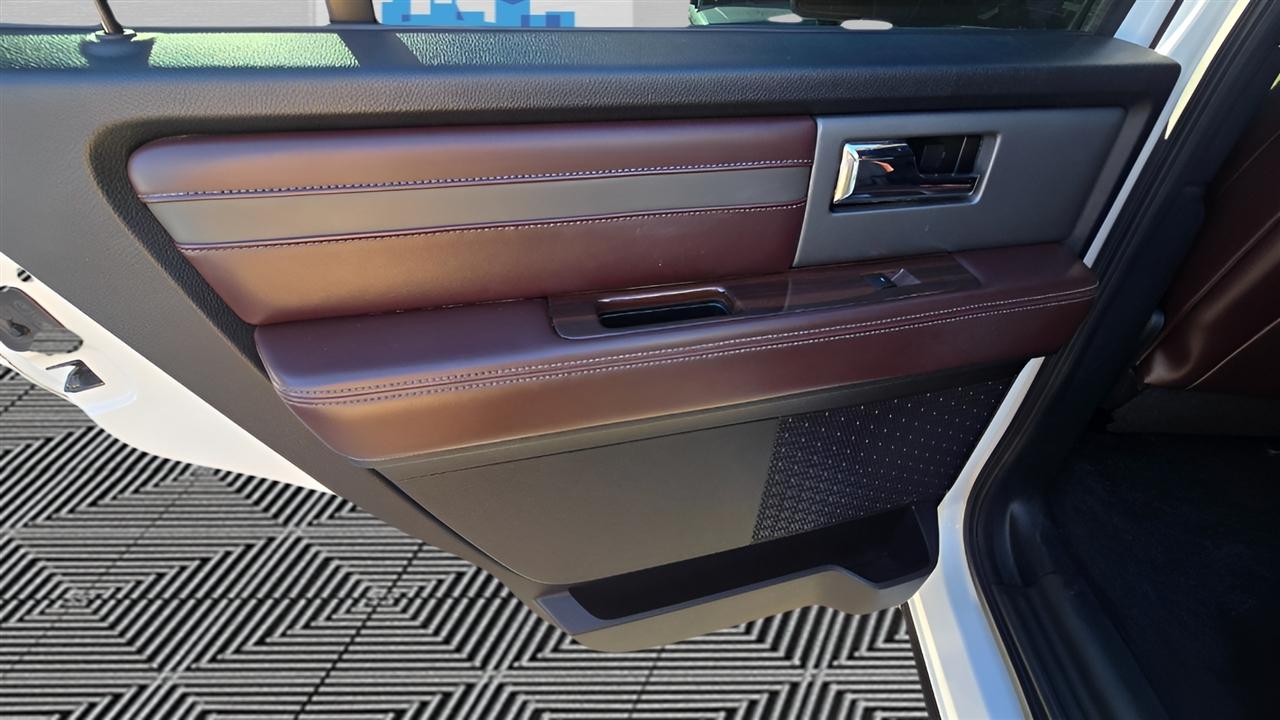 Ford Expedition Platinum 4WD 2016