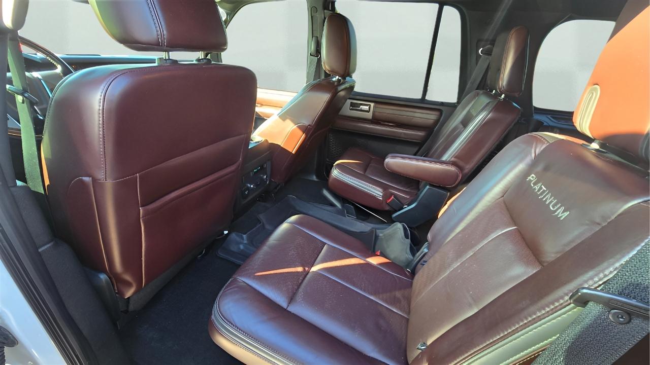 Ford Expedition Platinum 4WD 2016