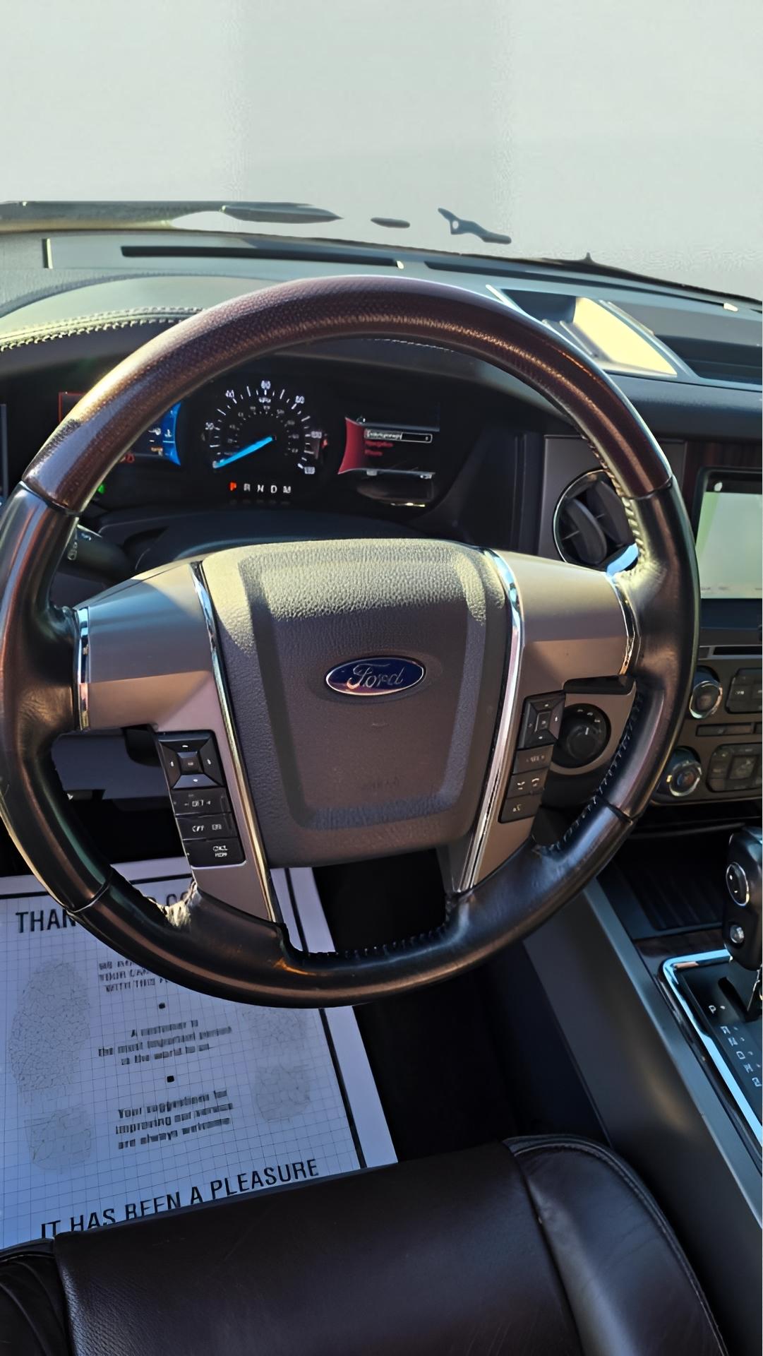 Ford Expedition Platinum 4WD 2016