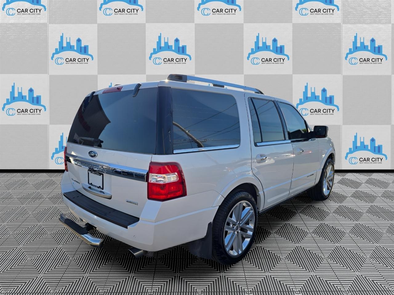 Ford Expedition Platinum 4WD 2016