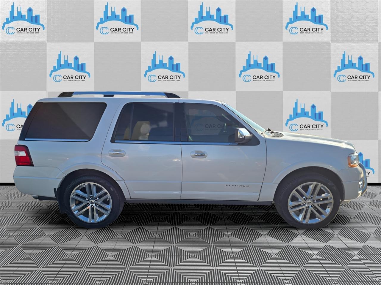 Ford Expedition Platinum 4WD 2016