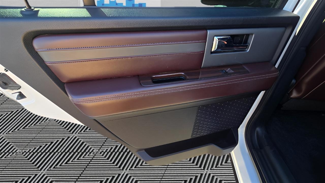 Ford Expedition Platinum 4WD 2016