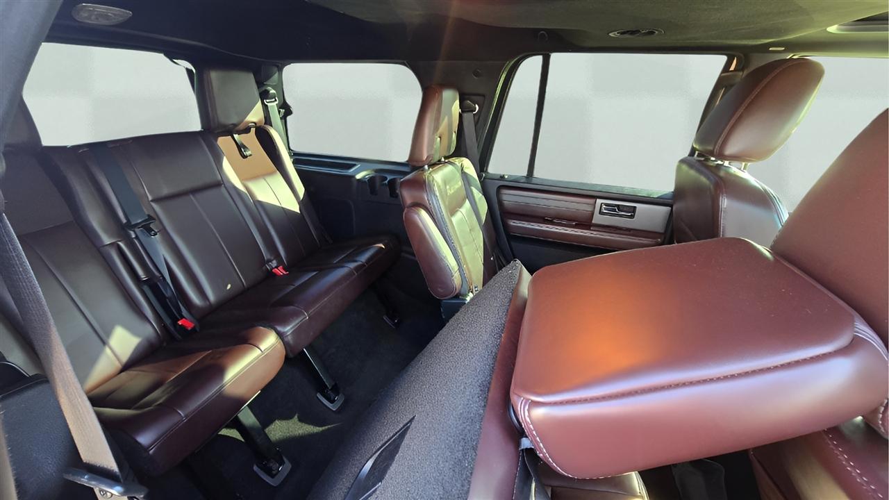 Ford Expedition Platinum 4WD 2016
