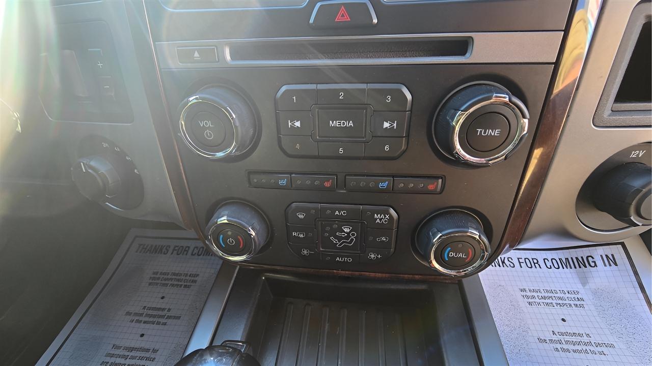 Ford Expedition Platinum 4WD 2016