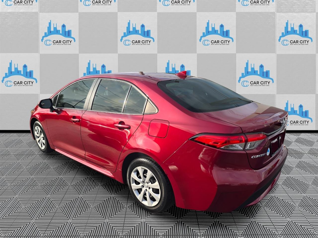 Toyota Corolla LE 2022