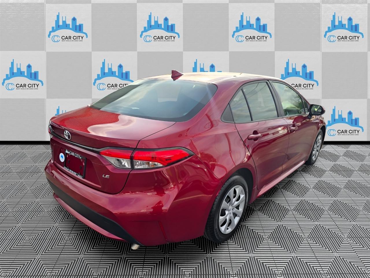 Toyota Corolla LE 2022