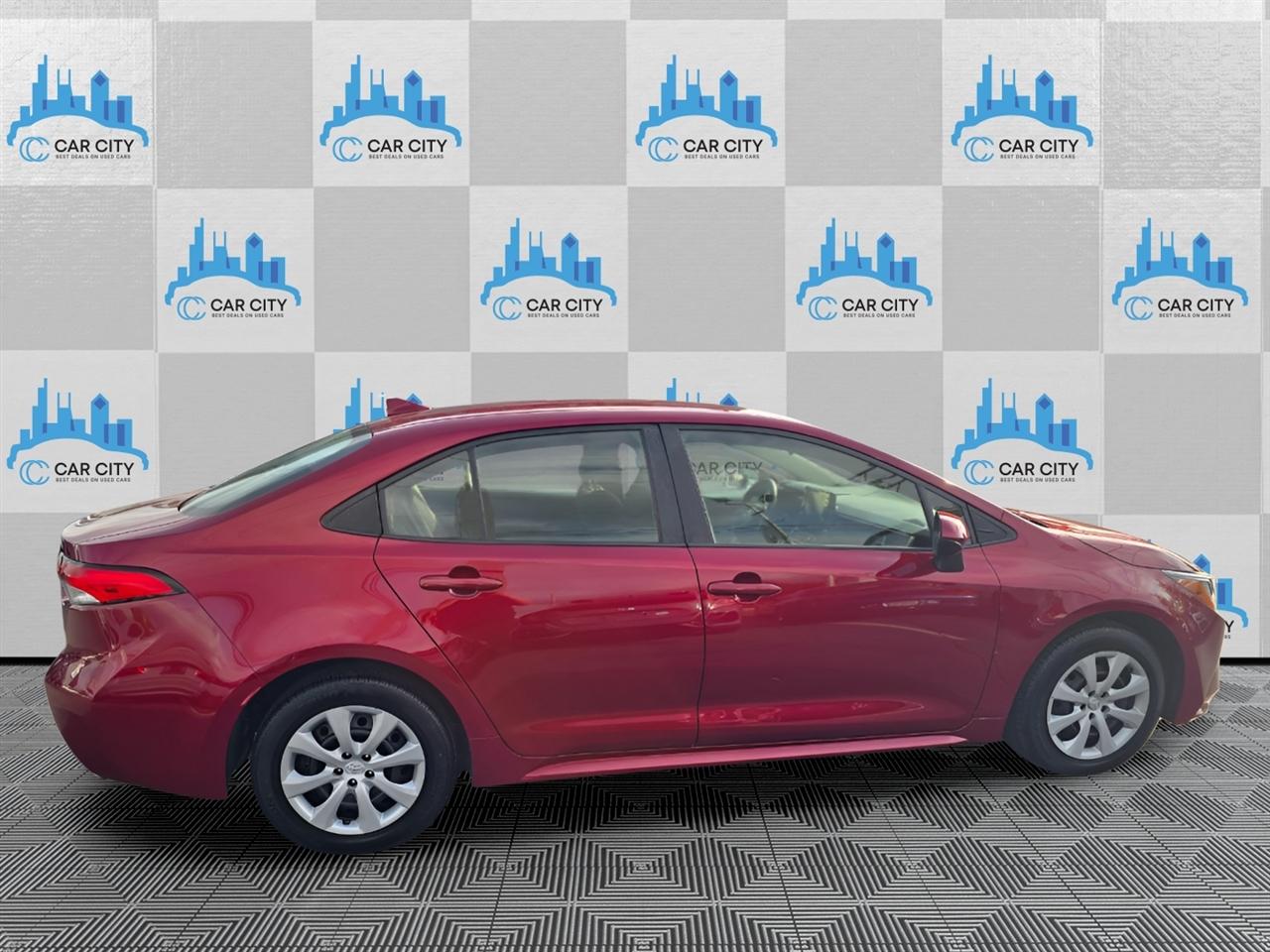 Toyota Corolla LE 2022