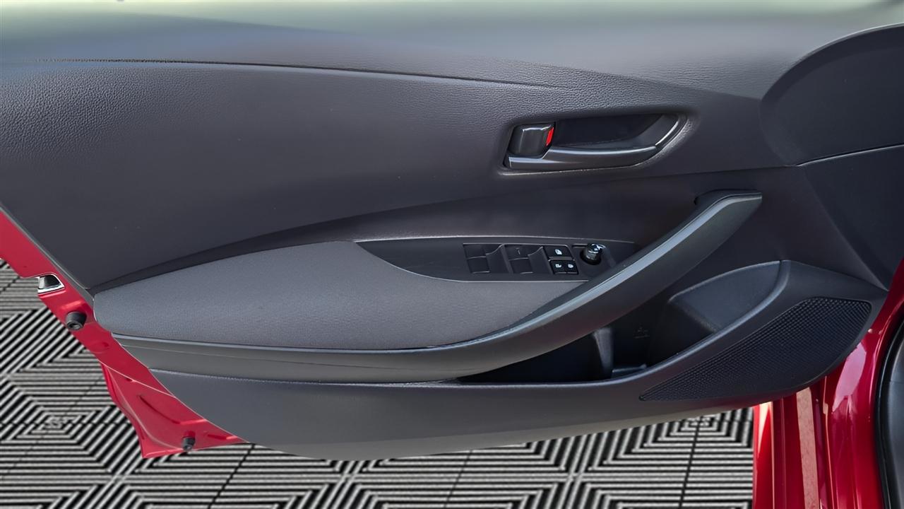 Toyota Corolla LE 2022