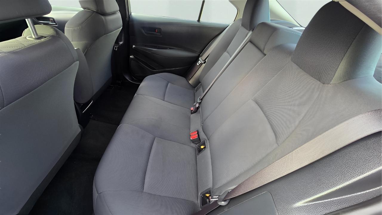 Toyota Corolla LE 2022