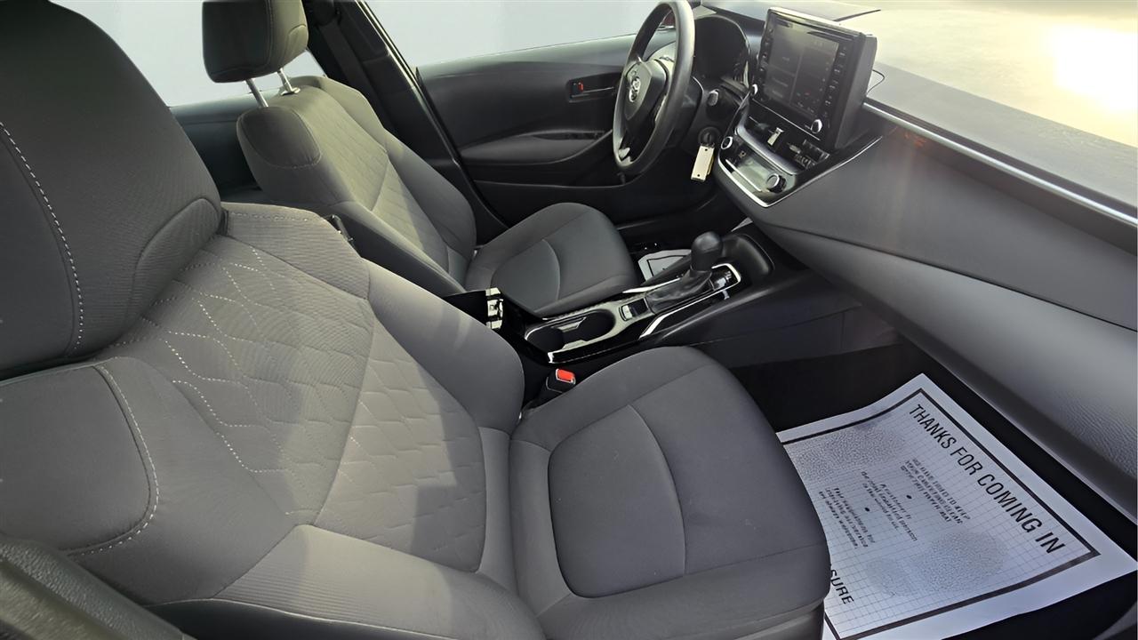 Toyota Corolla LE 2022