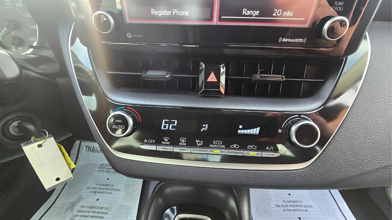Toyota Corolla LE 2022
