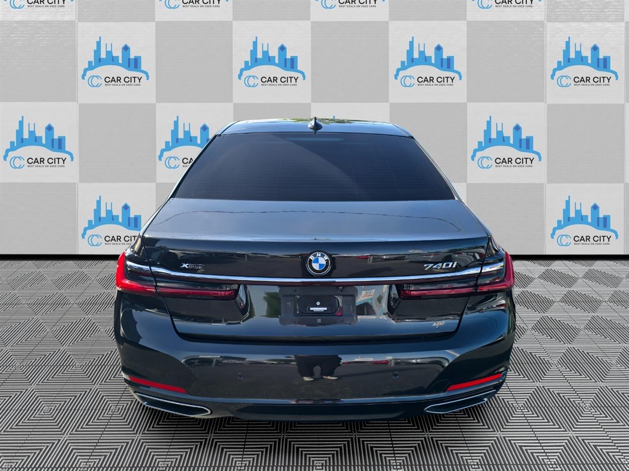 BMW 7-Series 740i xDrive 2022