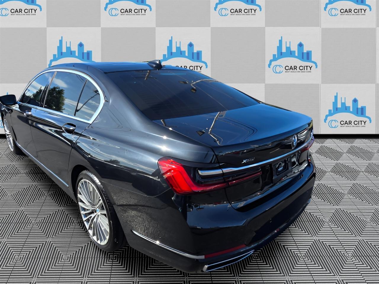 BMW 7-Series 740i xDrive 2022