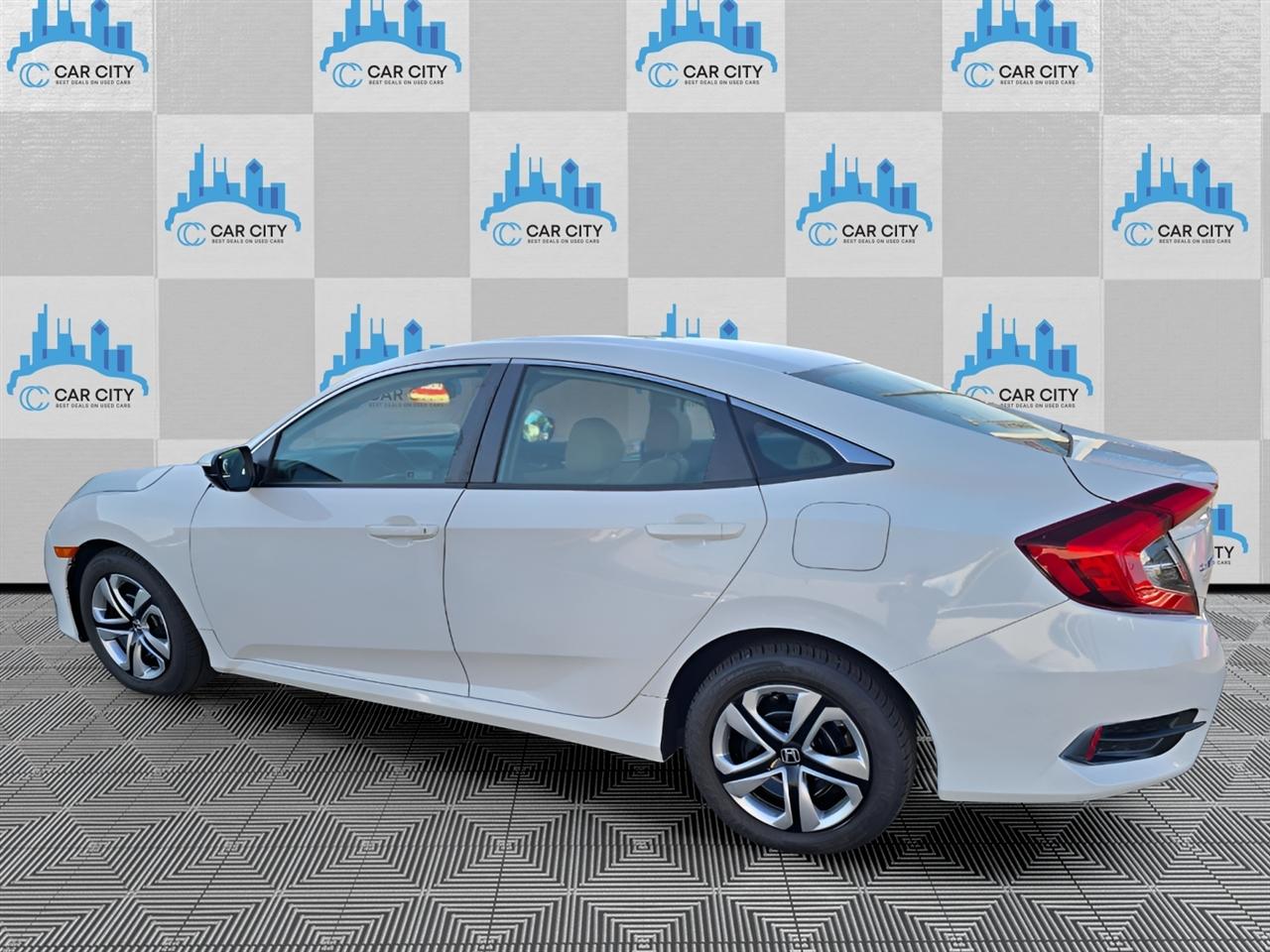 Honda Civic LX Sedan CVT 2018