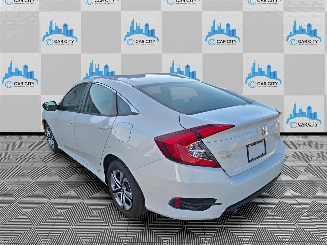 Honda Civic LX Sedan CVT 2018
