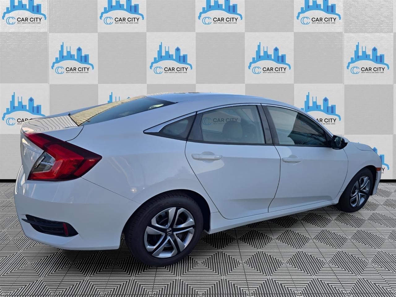 Honda Civic LX Sedan CVT 2018