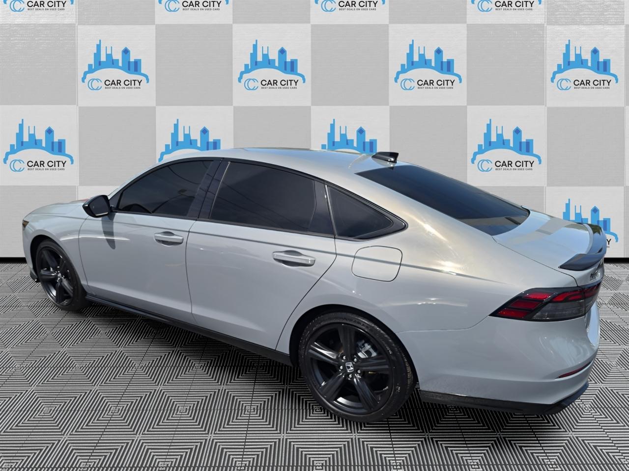 Honda Accord Sport-L Hybrid 2025