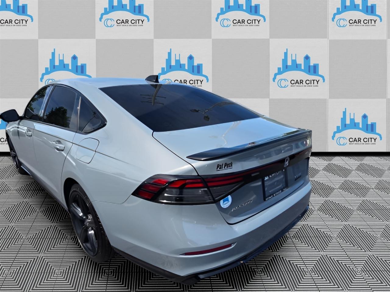 Honda Accord Sport-L Hybrid 2025