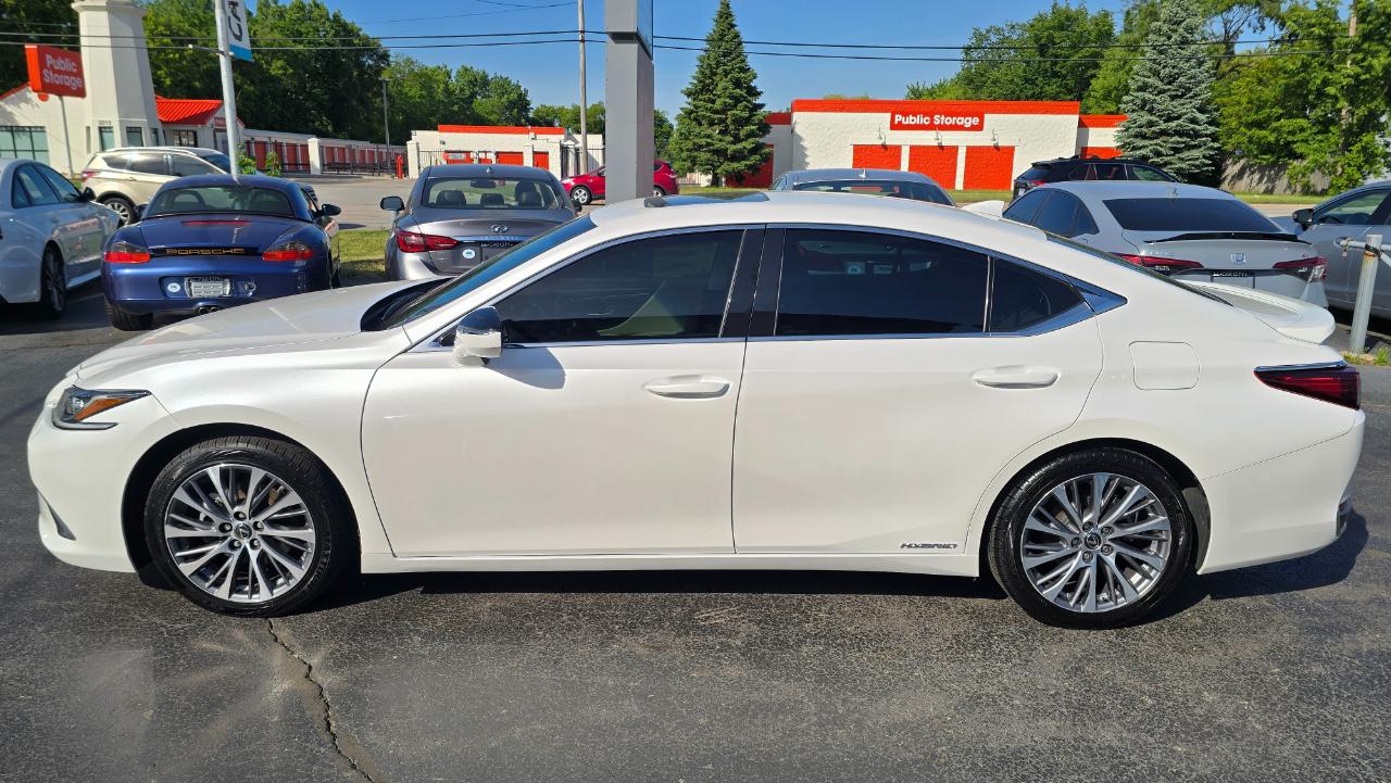 Lexus ES 300h Premium 2020