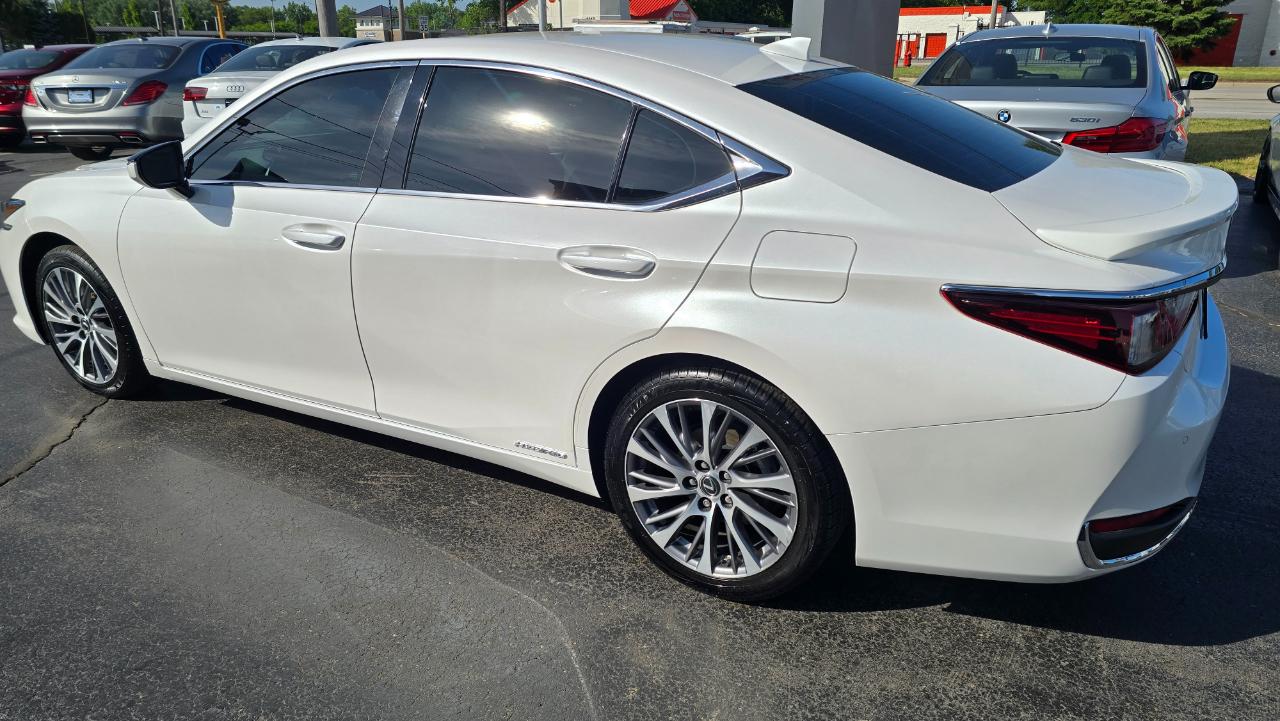 Lexus ES 300h Premium 2020