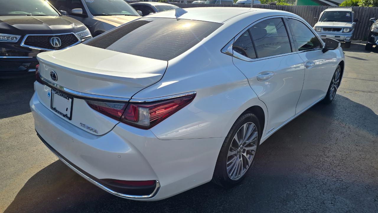 Lexus ES 300h Premium 2020