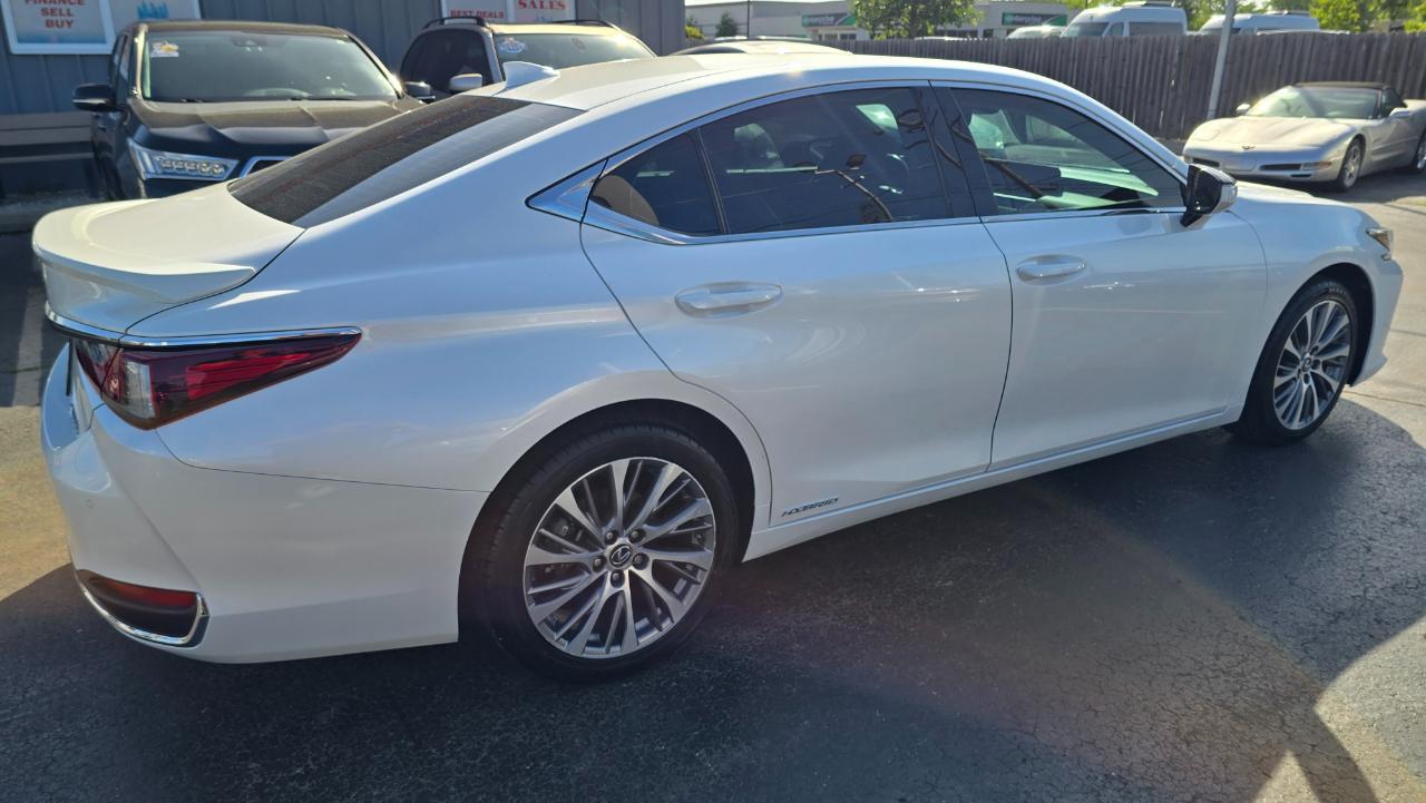 Lexus ES 300h Premium 2020