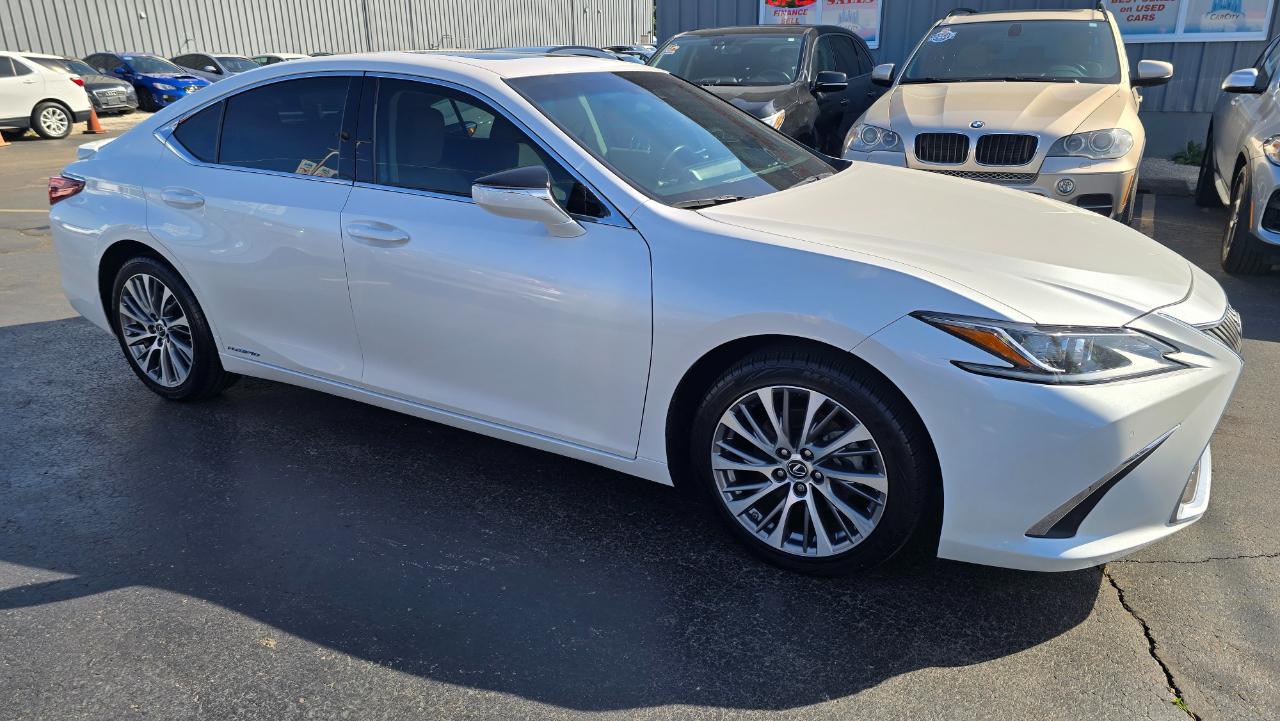 Lexus ES 300h Premium 2020