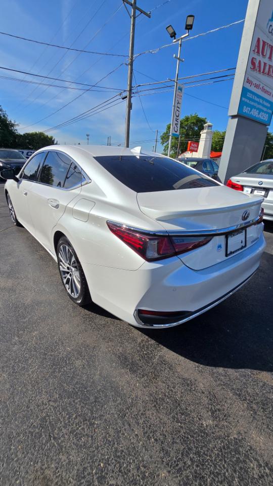 Lexus ES 300h Premium 2020
