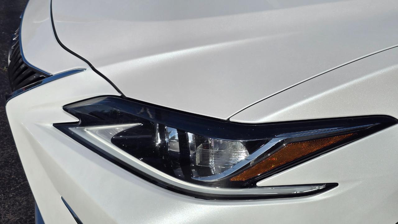 Lexus ES 300h Premium 2020