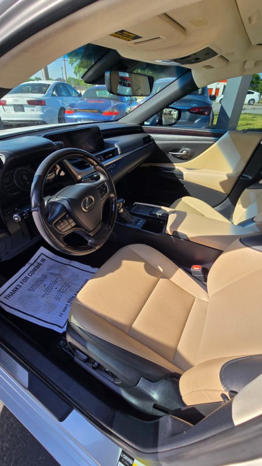 Lexus ES 300h Premium 2020