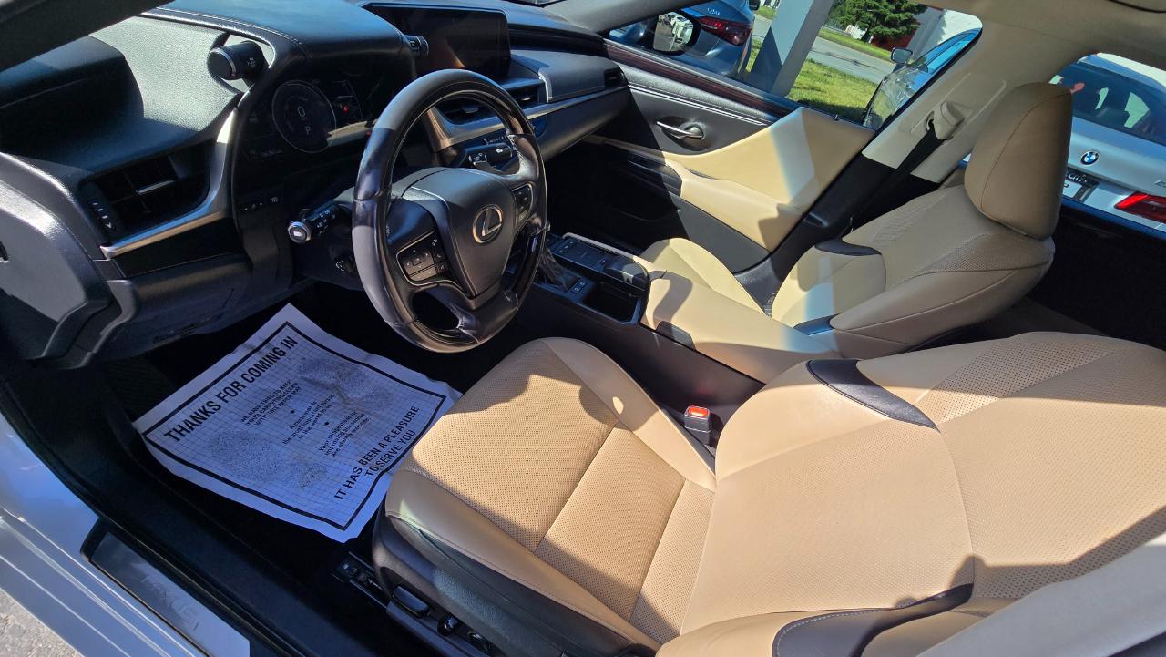 Lexus ES 300h Premium 2020