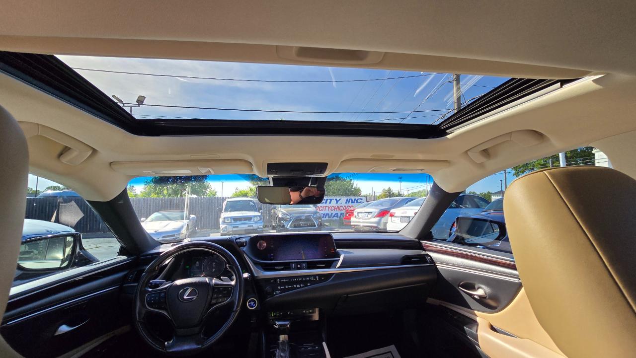 Lexus ES 300h Premium 2020