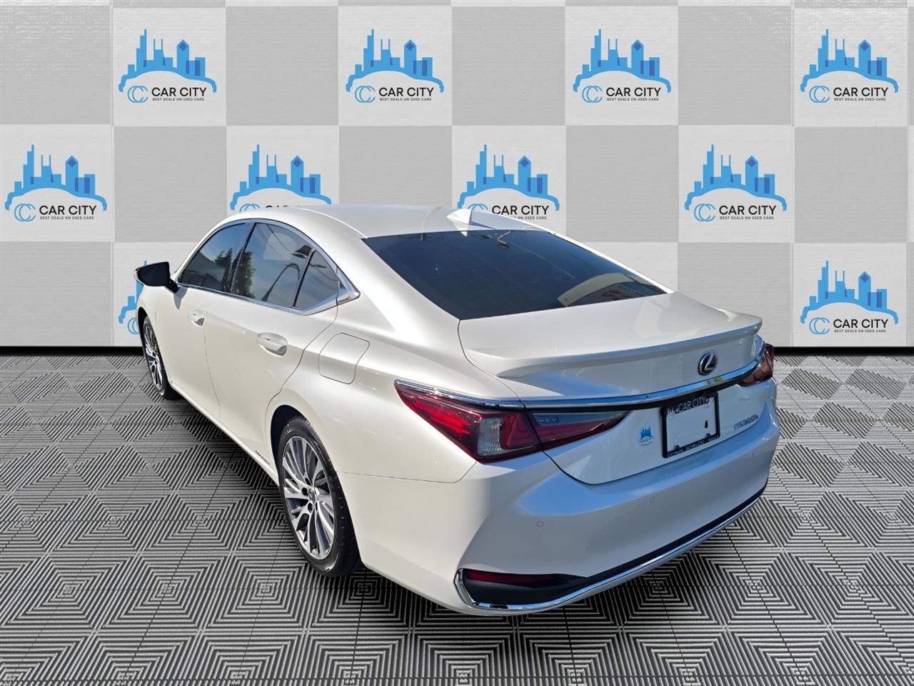 Lexus ES 300h Premium 2020