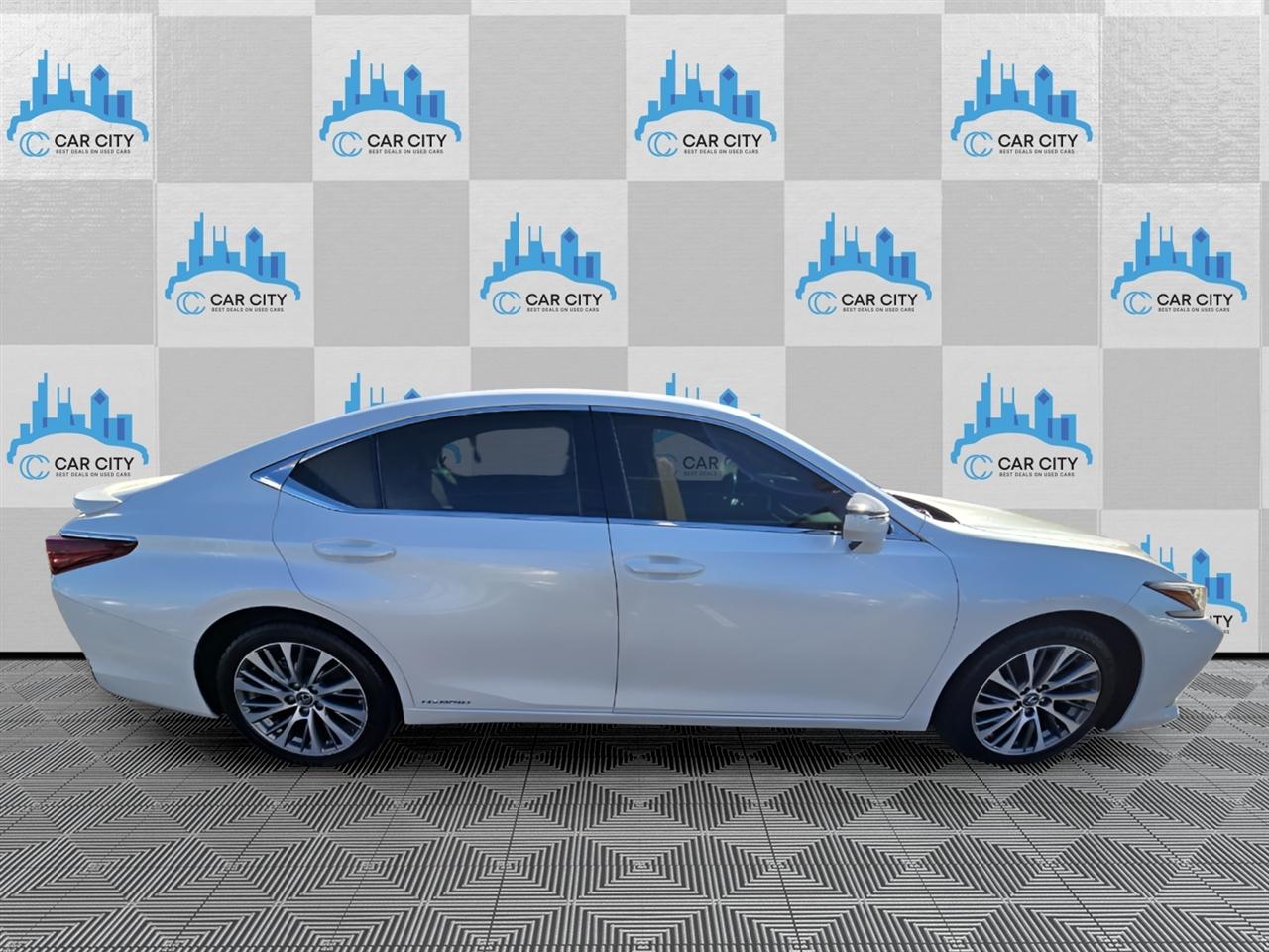 Lexus ES 300h Premium 2020