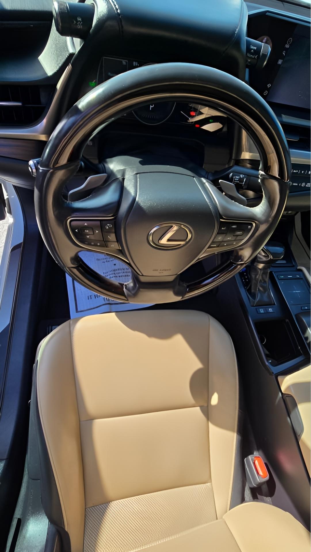 Lexus ES 300h Premium 2020