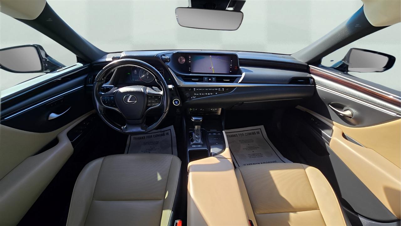 Lexus ES 300h Premium 2020