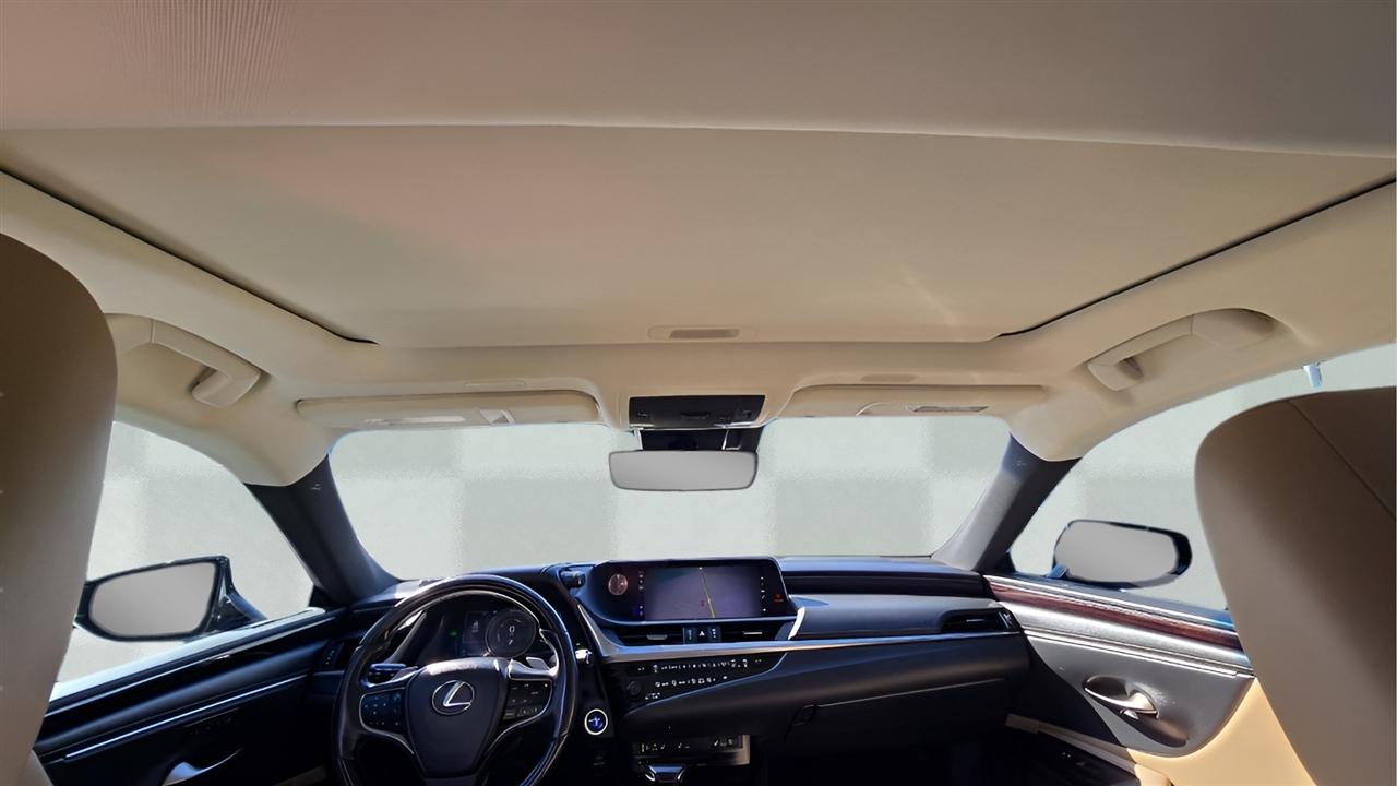 Lexus ES 300h Premium 2020