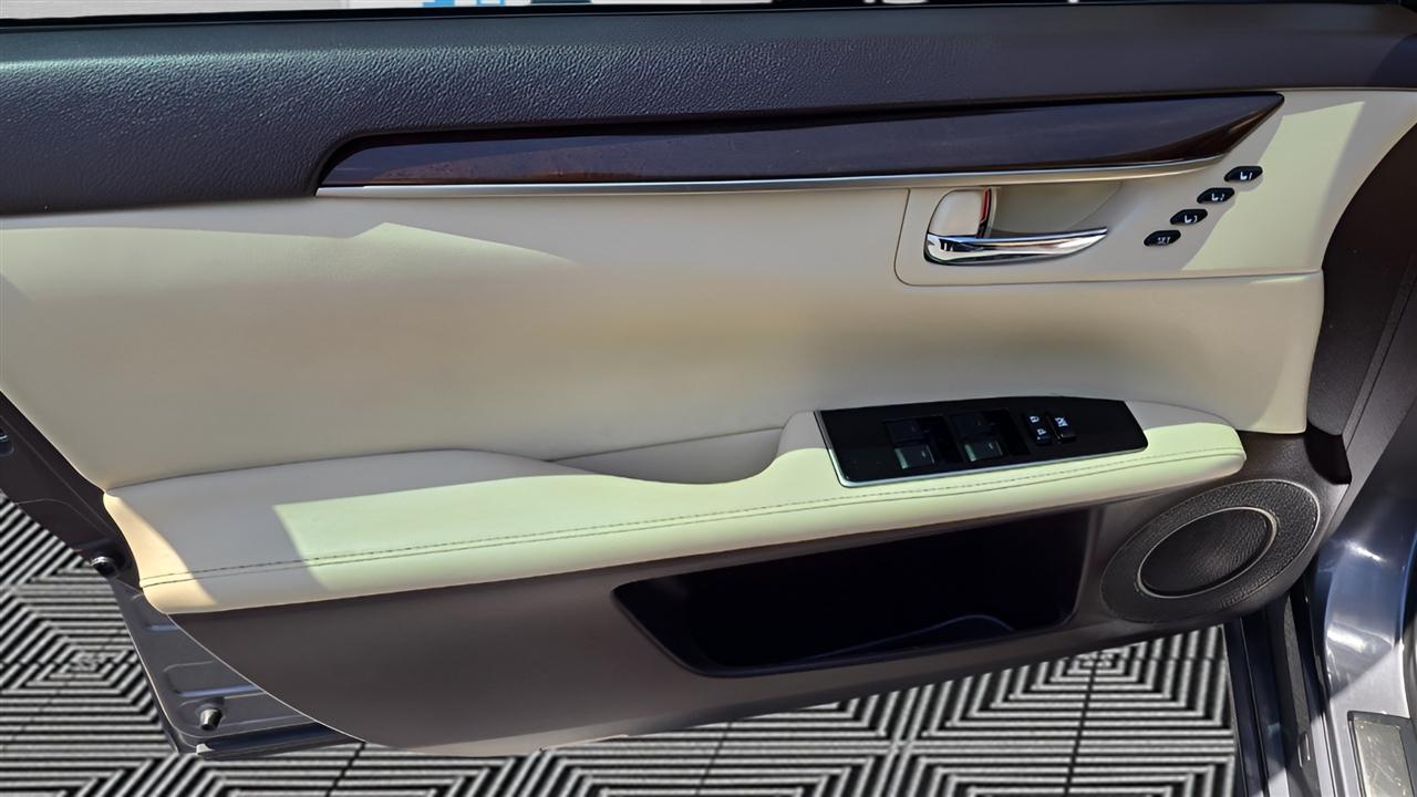 Lexus ES 350 Sedan 2018