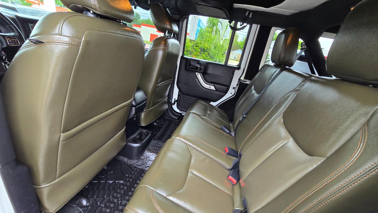 Jeep Wrangler Unlimited Sahara 4WD 2016