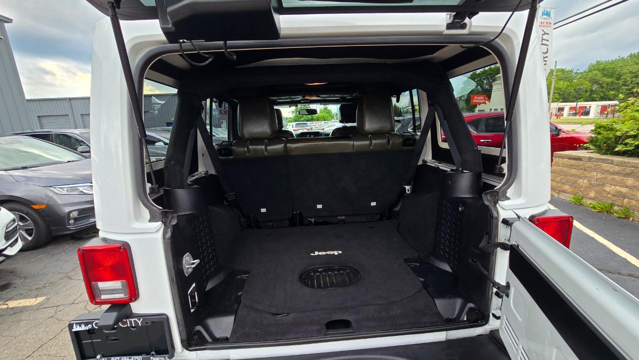 Jeep Wrangler Unlimited Sahara 4WD 2016