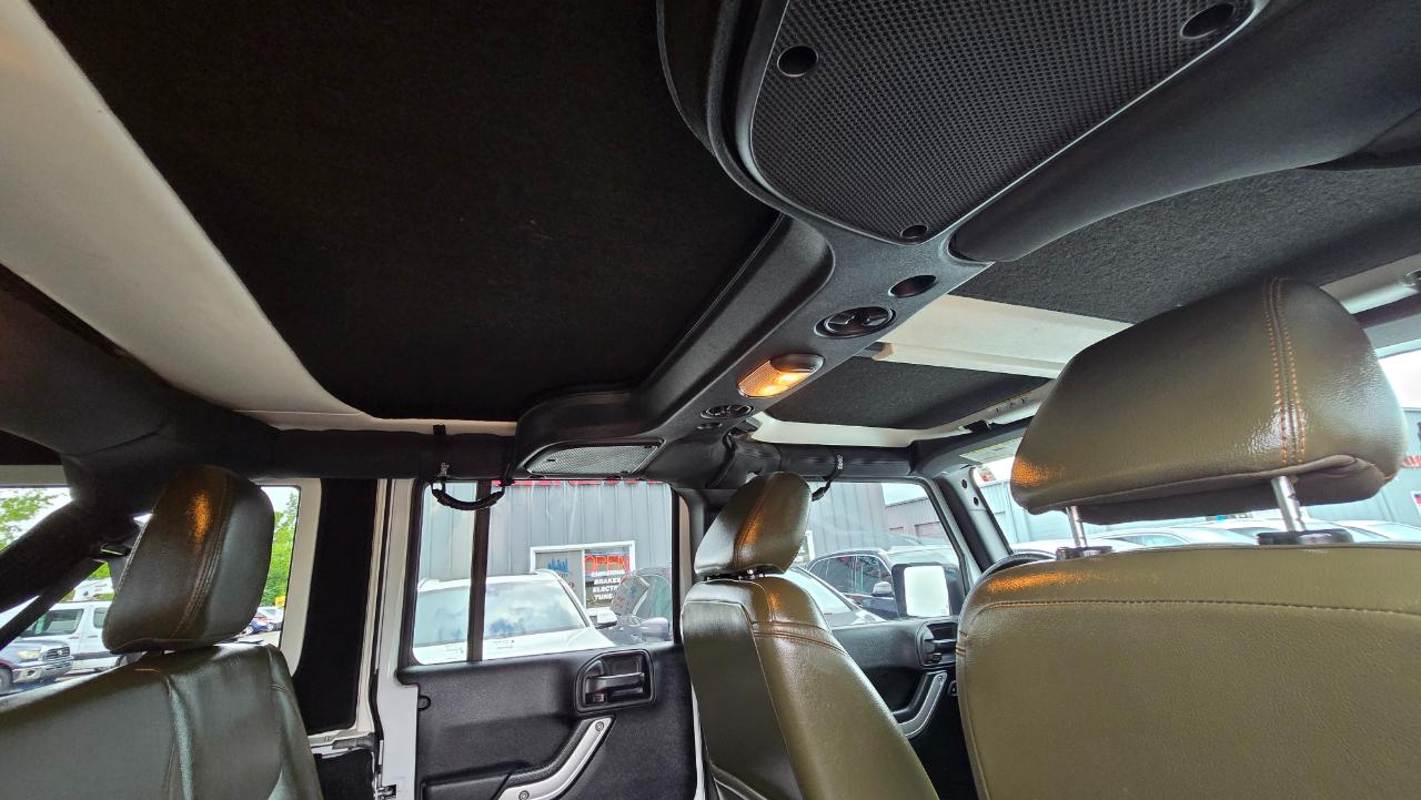 Jeep Wrangler Unlimited Sahara 4WD 2016