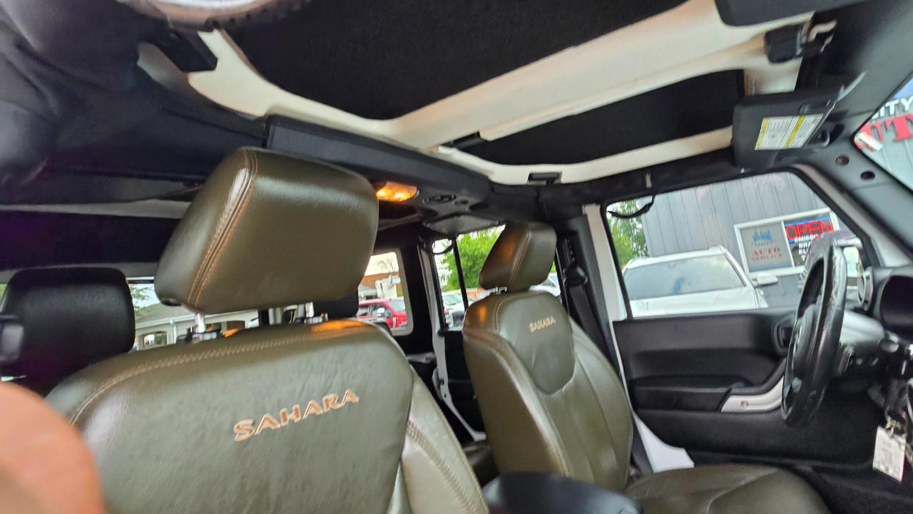 Jeep Wrangler Unlimited Sahara 4WD 2016