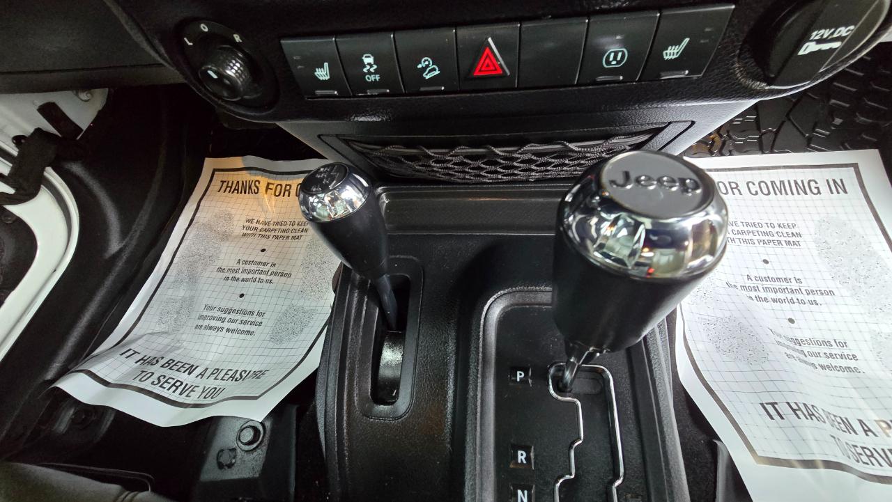 Jeep Wrangler Unlimited Sahara 4WD 2016
