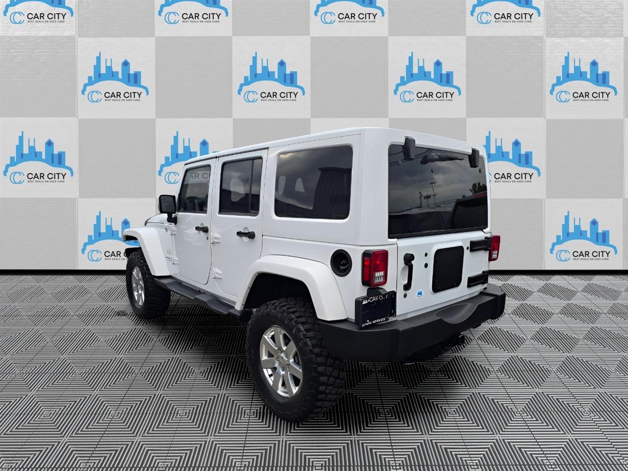 Jeep Wrangler Unlimited Sahara 4WD 2016