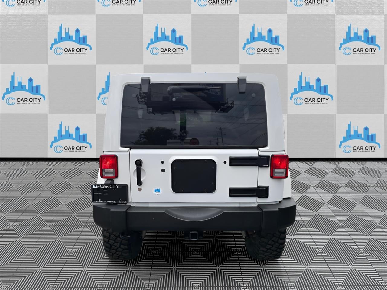 Jeep Wrangler Unlimited Sahara 4WD 2016