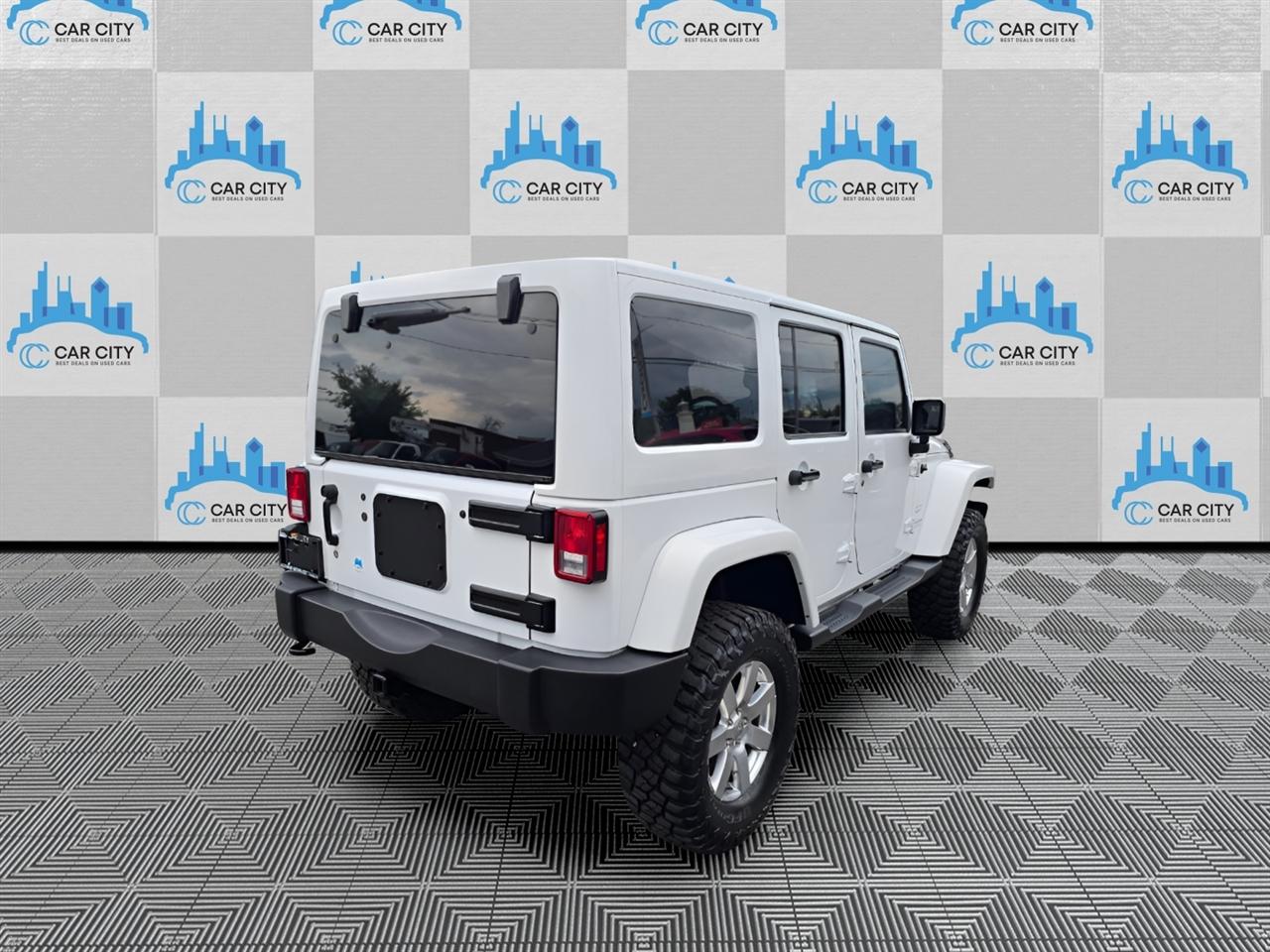 Jeep Wrangler Unlimited Sahara 4WD 2016