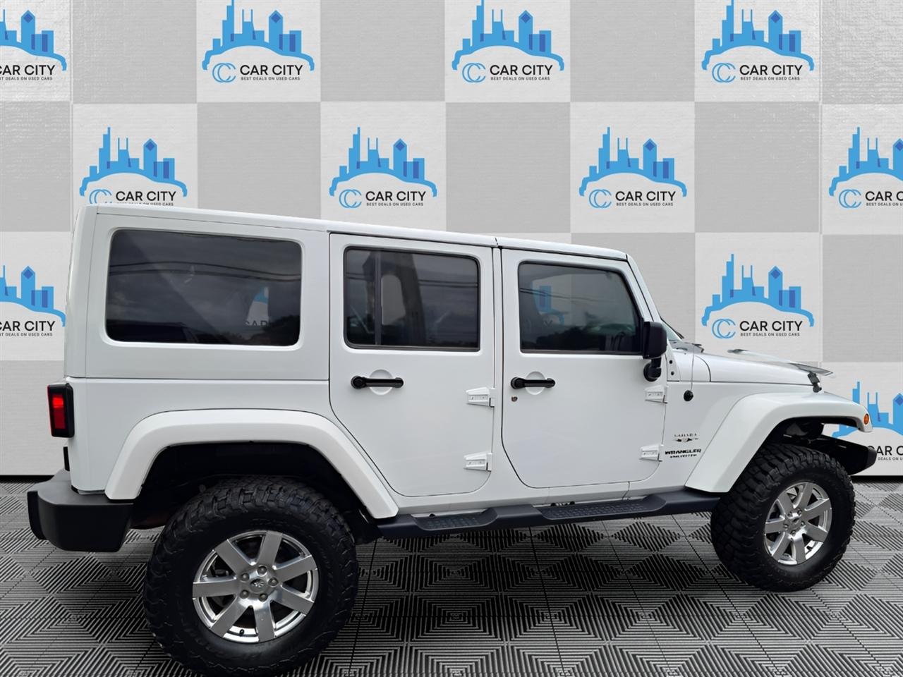Jeep Wrangler Unlimited Sahara 4WD 2016